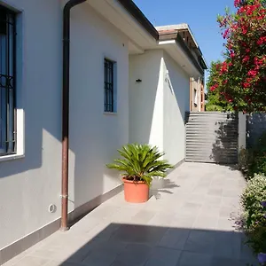 Casa vacanze Flora, Marina Di Carrara